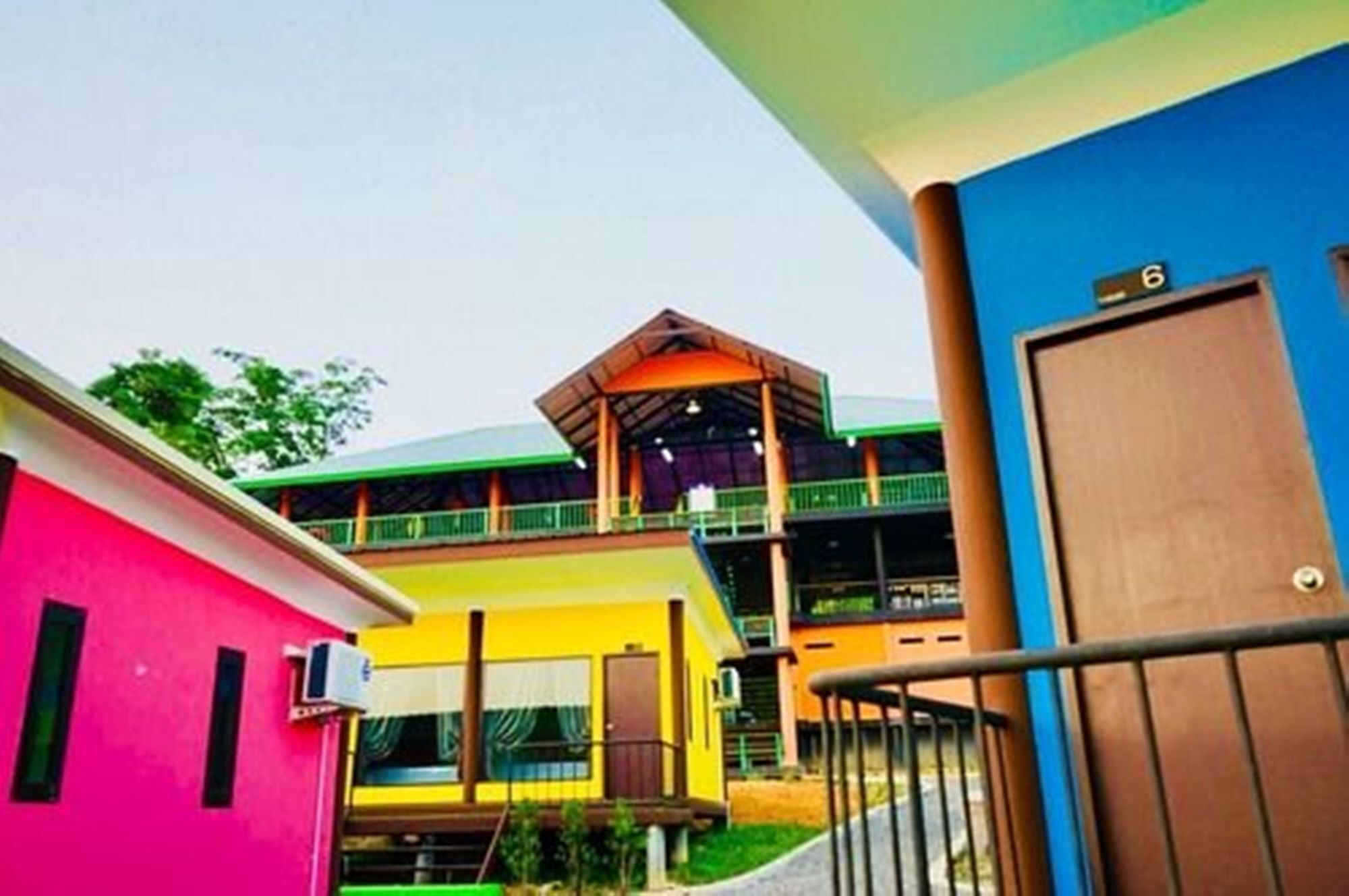 T-House@Siray Hotel Phuket Bagian luar foto